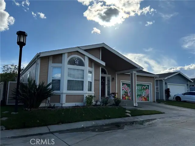 19842 Emerald Creek Drive, Santa Clarita, CA 91351 - Image #2