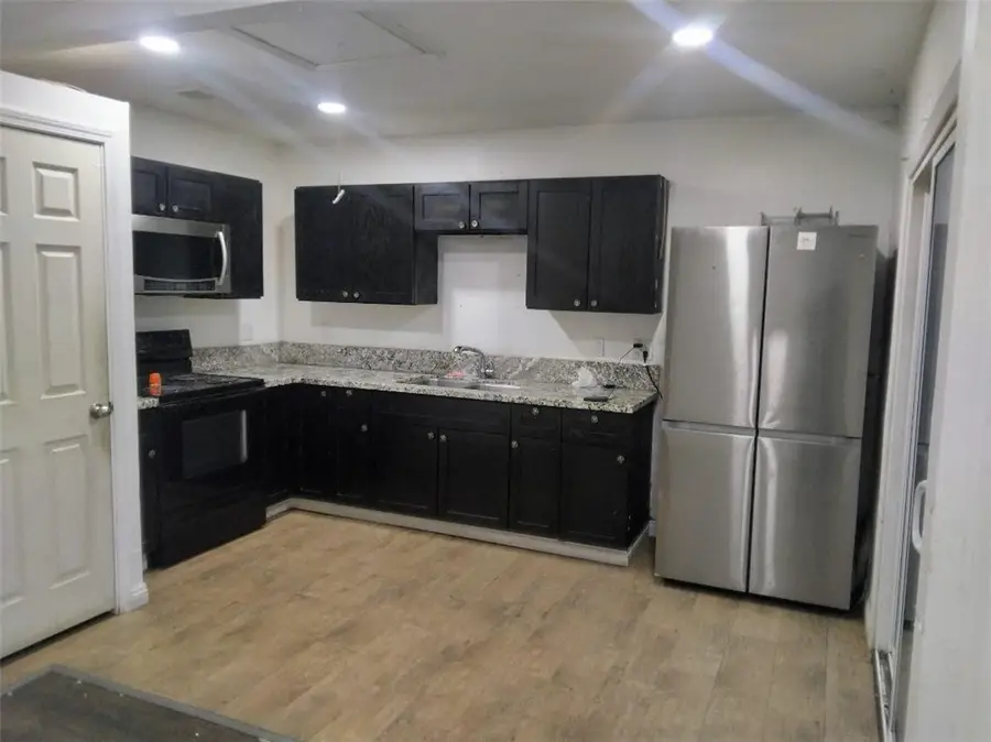 15561 El Cajon Street, San Fernando Valley, CA 91342 - Image #2