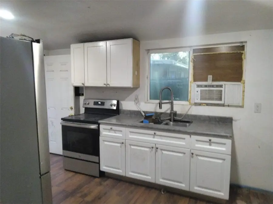 15561 El Cajon Street, San Fernando Valley, CA 91342 - Image #3