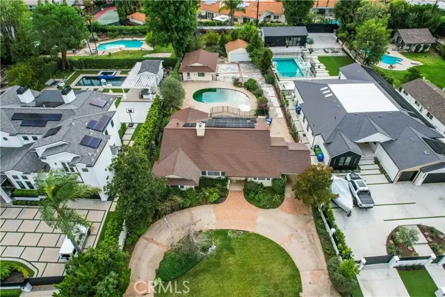 19732 Henshaw, Woodland Hills, CA 91364 - Image #3