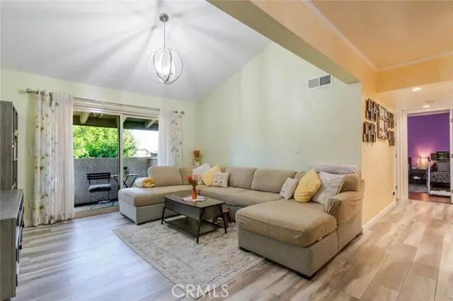 10636 Woodley Avenue #54, Granada Hills, CA 91344 - Image #3