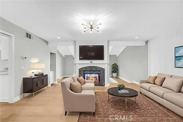 23024 Park Sorrento, Calabasas, CA 91302 - Image #2