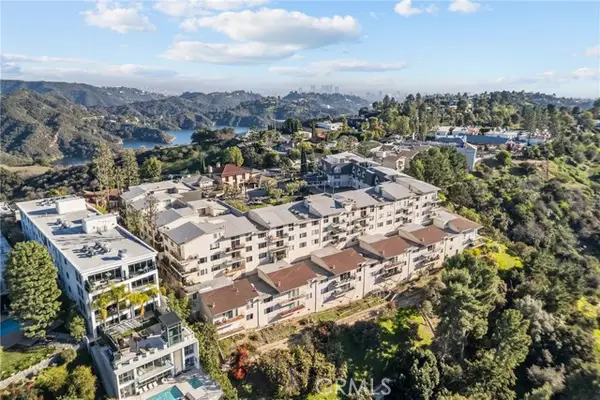 2385 Roscomare #F16, Los Angeles, CA 90077