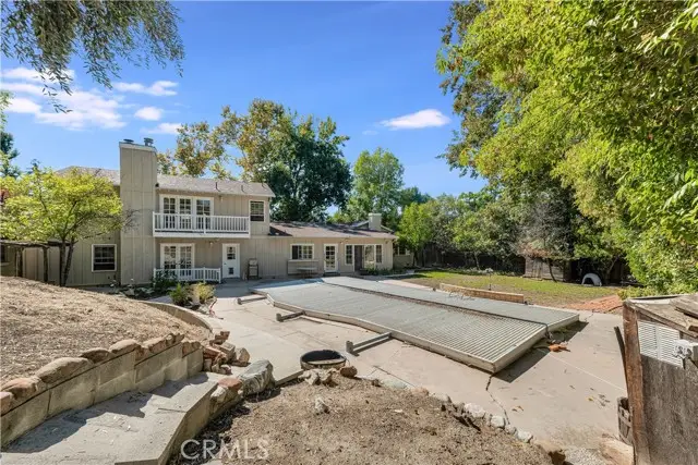 20555 Dumont Street, Woodland Hills, CA 91364 - Image #2