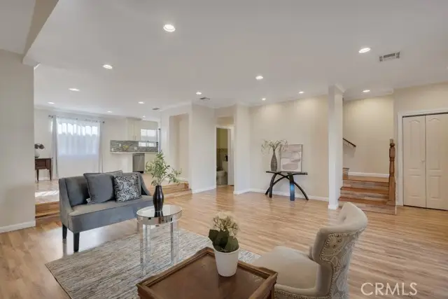 8958 Burnet Avenue #E6, San Fernando Valley, CA 91343 - Image #1