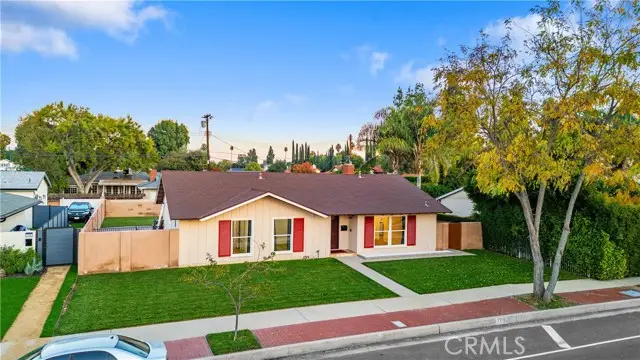 7710 Shoup, Canoga Park, CA 91304 - Image #2