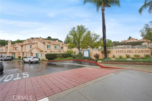 18716 Vista Del Canon #C, Santa Clarita, CA 91321 - Image #1