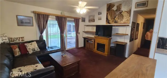 22104 Alamogordo, Santa Clarita, CA 91350 - Image #3