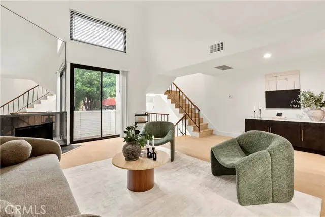 6540 Hayvenhurst #15, Van Nuys, CA 91406 - Image #3