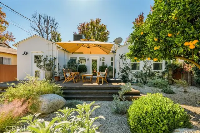 17641 Kittridge, Van Nuys, CA 91406 - Image #3