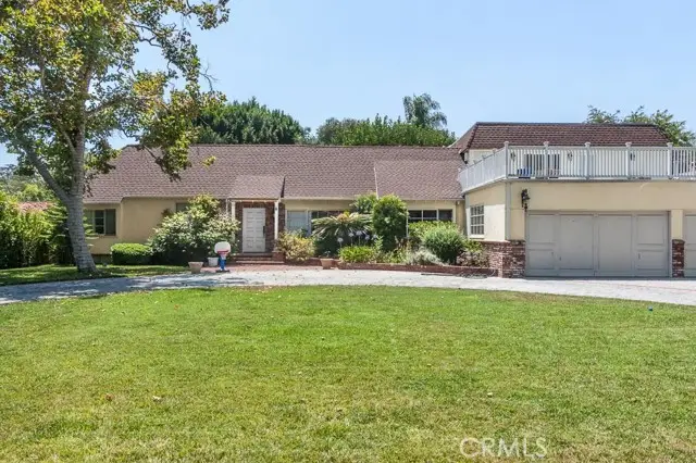 4645 Ledge Avenue, North Hollywood, CA 91602 - Image #2