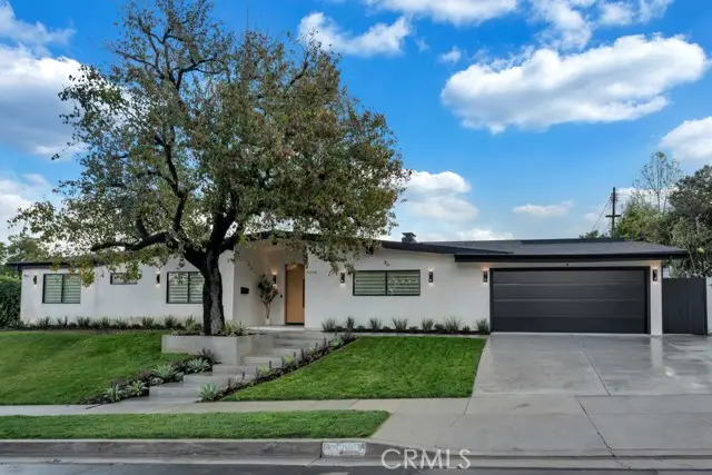 5330 Dubois Avenue, Woodland Hills, CA 91367 - Image #1