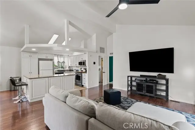 20095 Shadow Island Drive, Santa Clarita, CA 91351 - #2