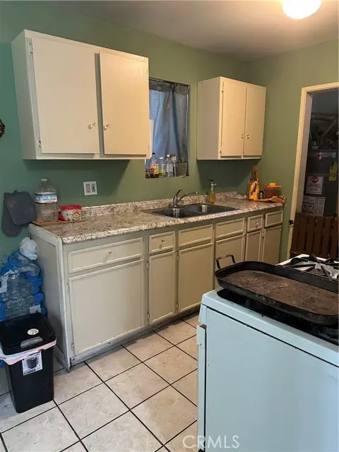 18535 Bryant, Northridge, CA 91324 - Image #2