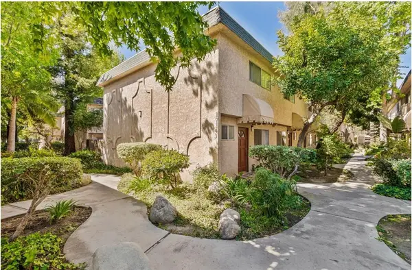 17143 Roscoe #2, Northridge (los Angeles), CA 91325