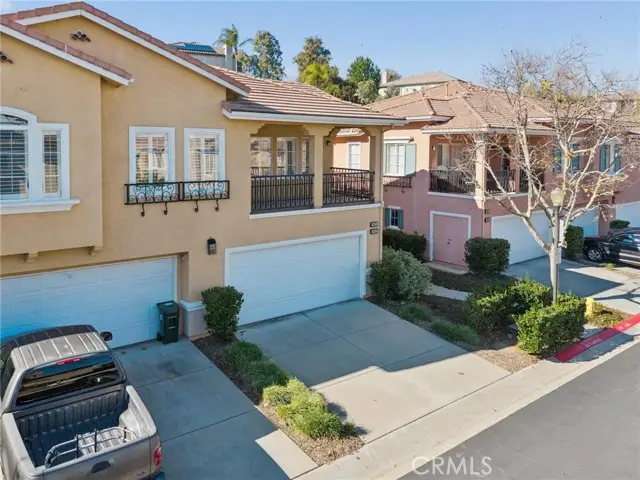 28025 Dickason, Santa Clarita, CA 91354 - Image #2