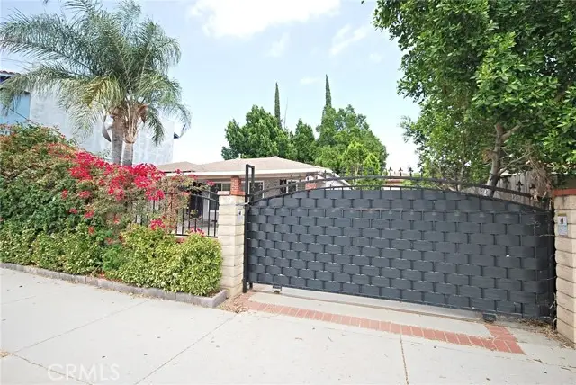 10622 Zelzah, Granada Hills, CA 91344 - Image #3