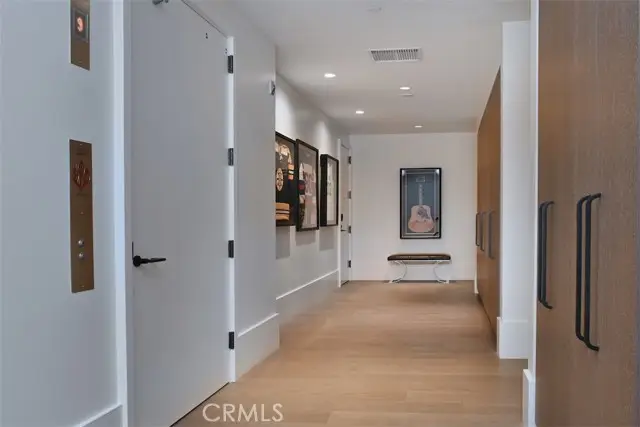 8420 W Sunset Boulevard #403, West Hollywood, CA 90069 - Image #2