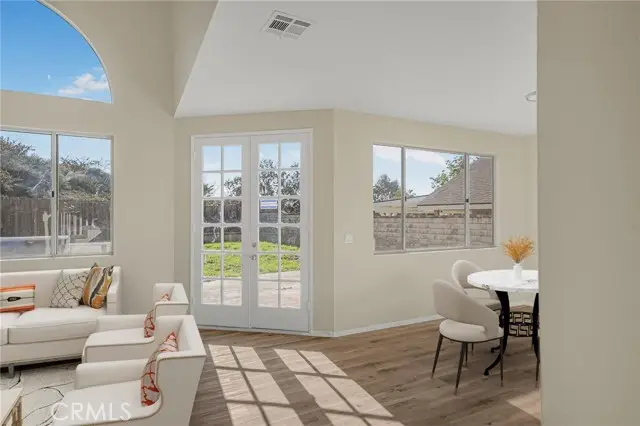 28830 Startree, Saugus, CA 91390 - Image #3