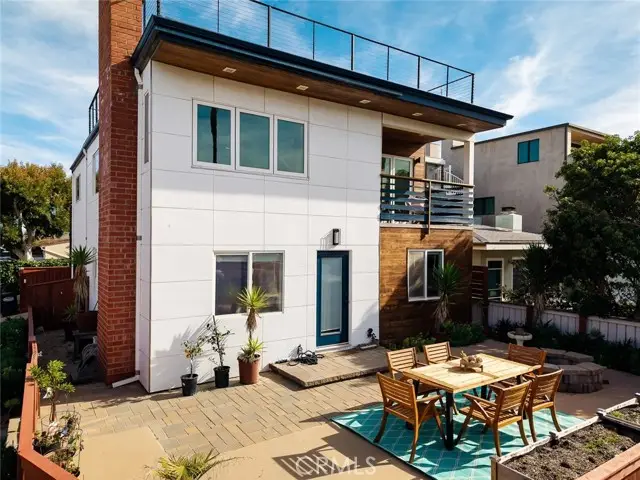 3124 Ocean Drive, Oxnard, CA 93035 - Image #1