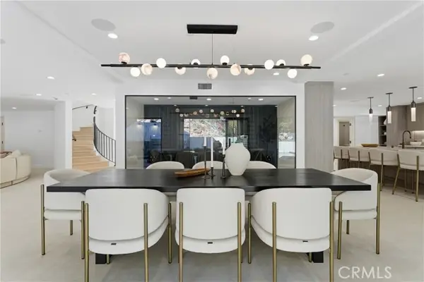 2638 Zorada Drive, Los Angeles, CA 90046