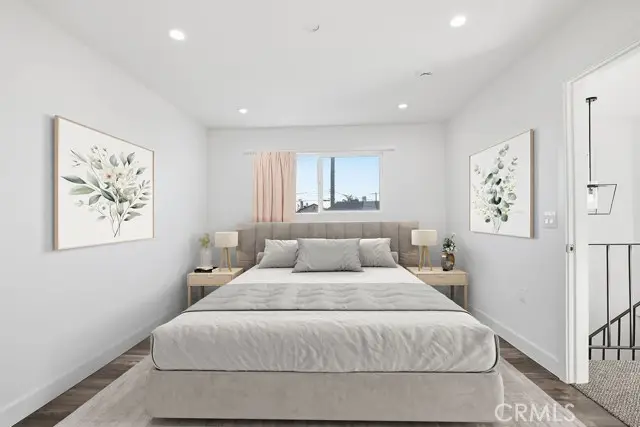 11062 Oneida Avenue, San Fernando, CA 91340 - Image #3