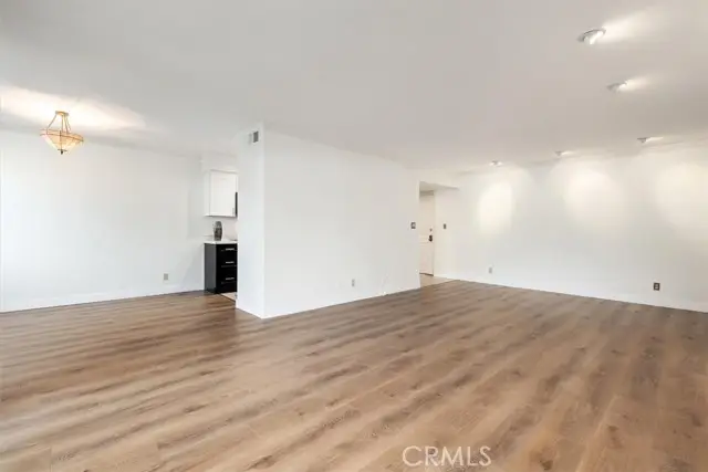 4487 Colbath, Sherman Oaks, CA 91423 - Image #3