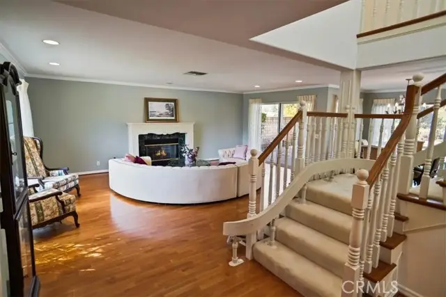 19201 Castlebay Lane, Porter Ranch, CA 91326 - Image #3