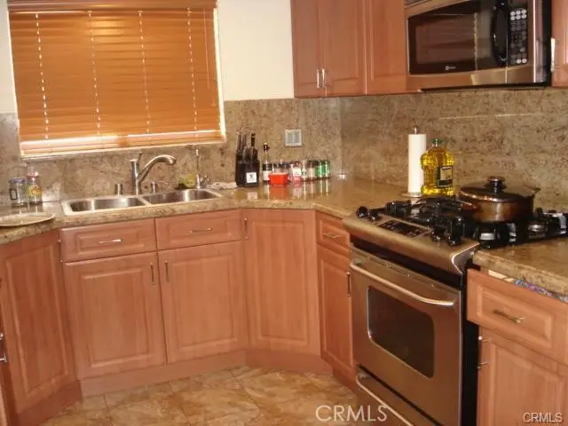 14919 Dickens Street #105, Sherman Oaks, CA 91403 - #3