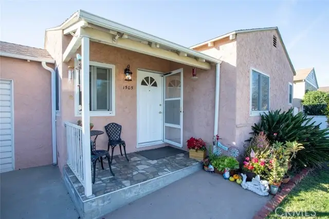 1505 N Rose Street, Burbank, CA 91505 - Image #2