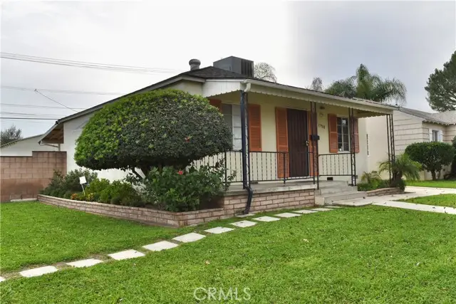 17900 Martha Street, Encino, CA 91316 - Image #2