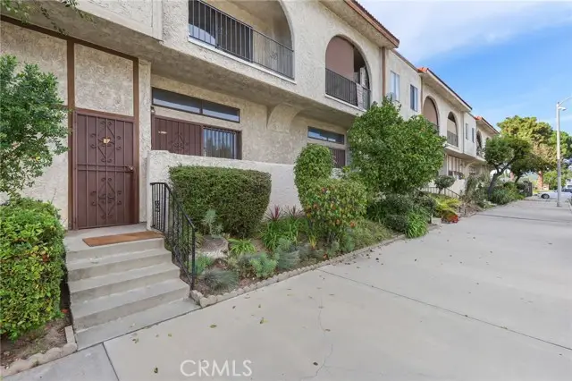 13243 Vanowen, North Hollywood, CA 91605 - Image #1