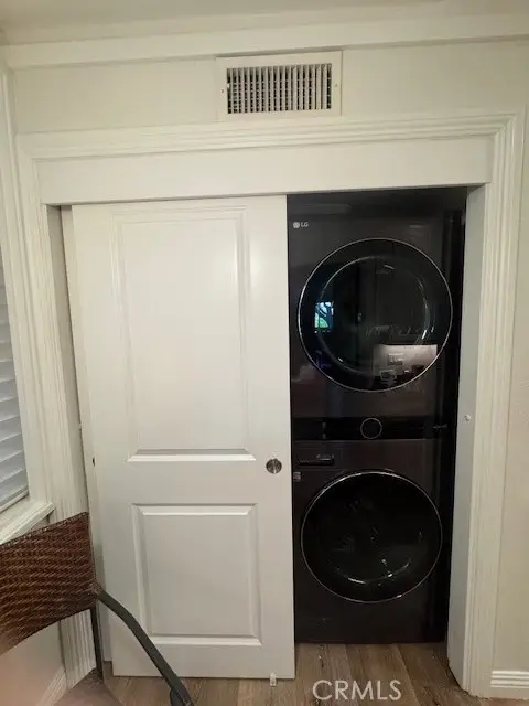 5216 Yarmouth #107, Encino, CA 91316 - Image #1