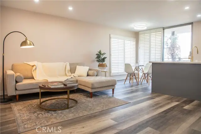 6151 Orange #215, Los Angeles, CA 90048 - Image #1