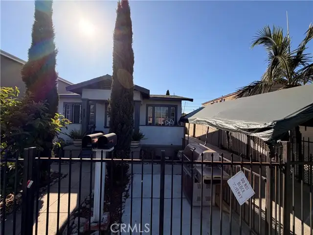 904 E 52nd, Los Angeles, CA 90011 - #2