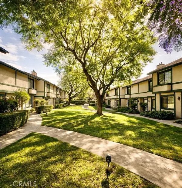 15230 Roxford Street #38, Sylmar (los Angeles), CA 91342