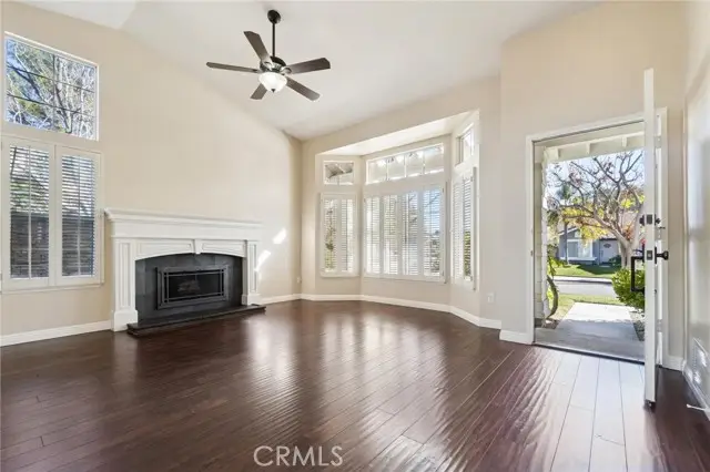 23301 Preston Way, Valencia, CA 91354 - #3