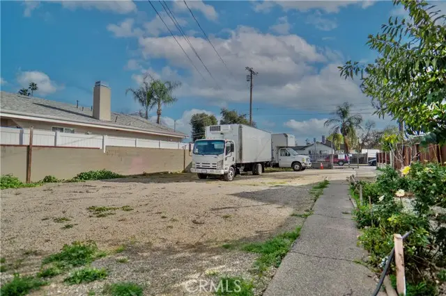 14841 Archwood, Van Nuys, CA 91405 - #2