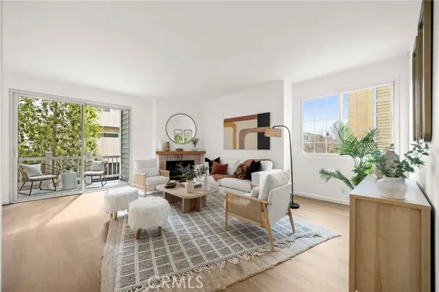 8505 Gulana, Playa Del Rey, CA 90293 - Image #2