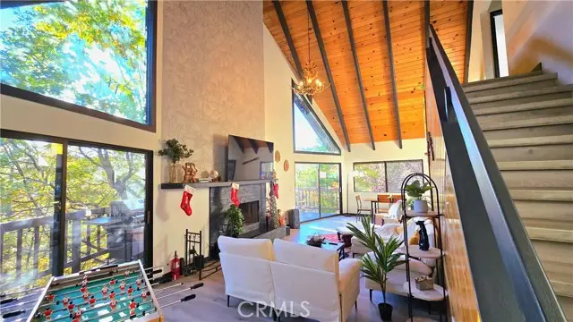 695 Grass Valley Road, Lake Arrowhead, CA 92352 - #2