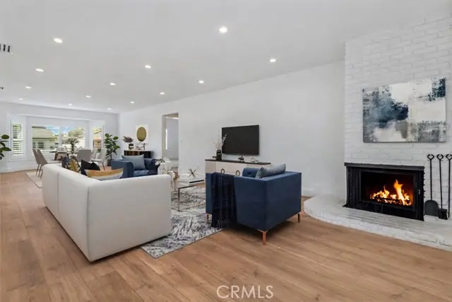 5450 Wortser Avenue, Sherman Oaks, CA 91401 - #3