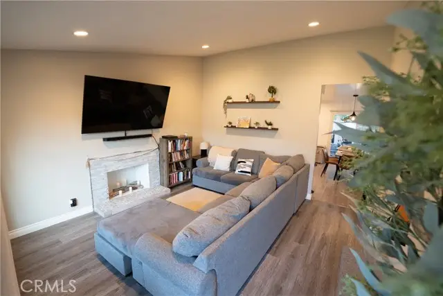 27626 Saffron Lane, Santa Clarita, CA 91350 - Image #2