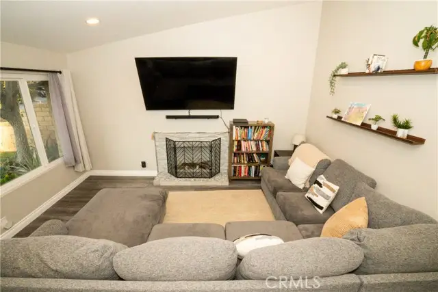 27626 Saffron Lane, Santa Clarita, CA 91350 - Image #3