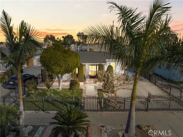 11138 Linden, Lynwood, CA 90262