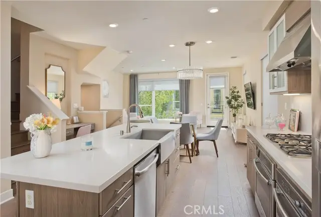 6749 W Gill, Los Angeles, CA 90068 - #1