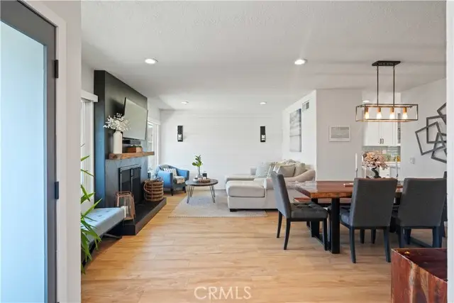 27834 Parkvale Drive, Santa Clarita, CA 91350 - #2