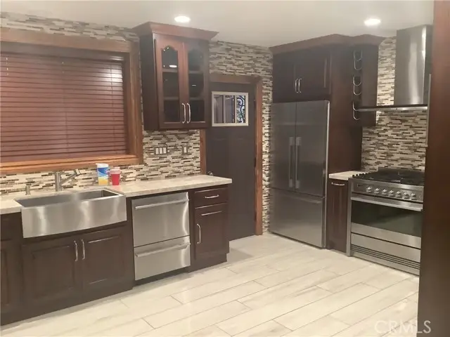 730 W 109th, Los Angeles, CA 90044 - #2