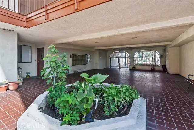 7625 Reseda Boulevard #104, Reseda, CA 91335 - #2