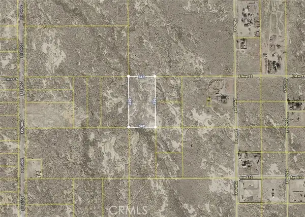 2300 E Avenue E8, Lancaster, CA 93535