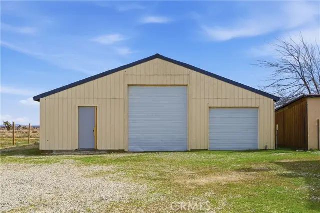 41016 150th, Lake Los Angeles, CA 93535 - #2